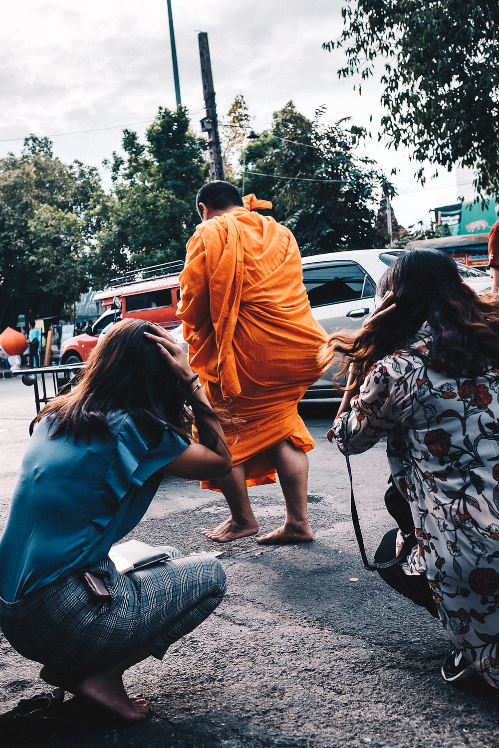 Thailand Chiang Mai 2018 06 Walk Away